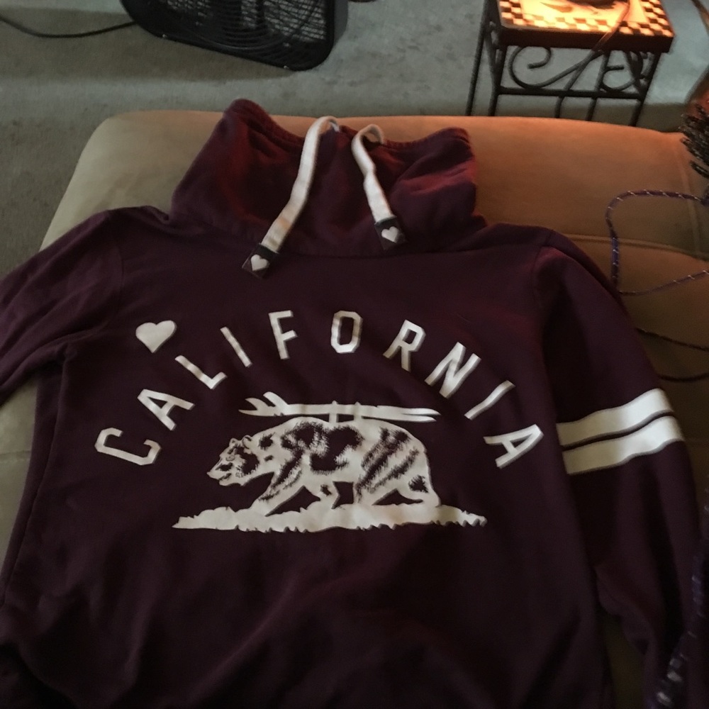Maroon California sweater (can be worn two ways)